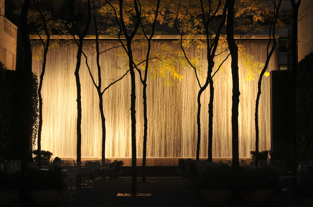 Waterfall, Paley Park, Evening, 53rd Street between Madison and Fifth Avenue, Manhattan, New York City, New York, USA, Designed by Zion &amp; Breen